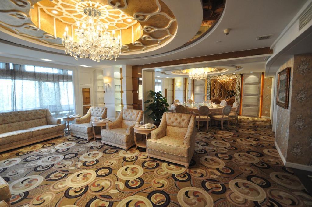 Shan Dong Hotel Jinan Exteriör bild