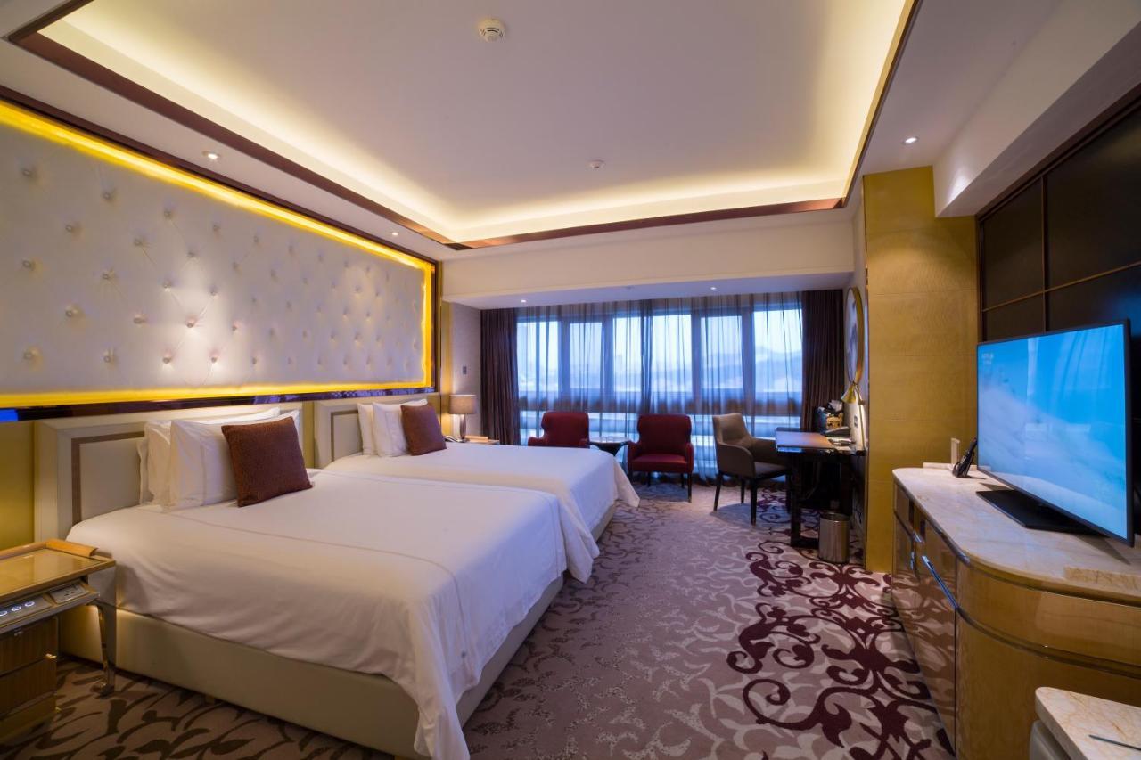 Shan Dong Hotel Jinan Exteriör bild