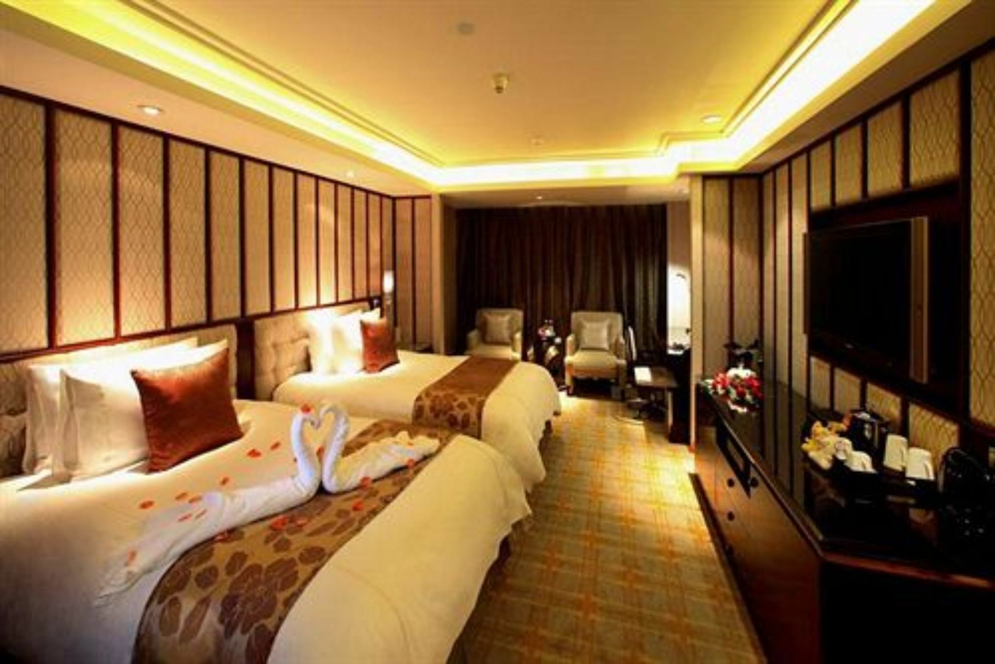 Shan Dong Hotel Jinan Exteriör bild